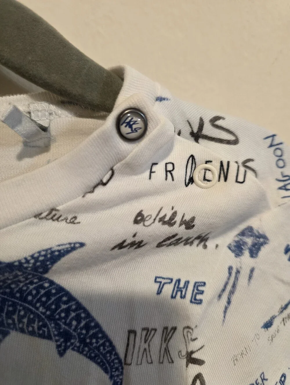 IKKS White & Blue Graphic Kids Top Size 3